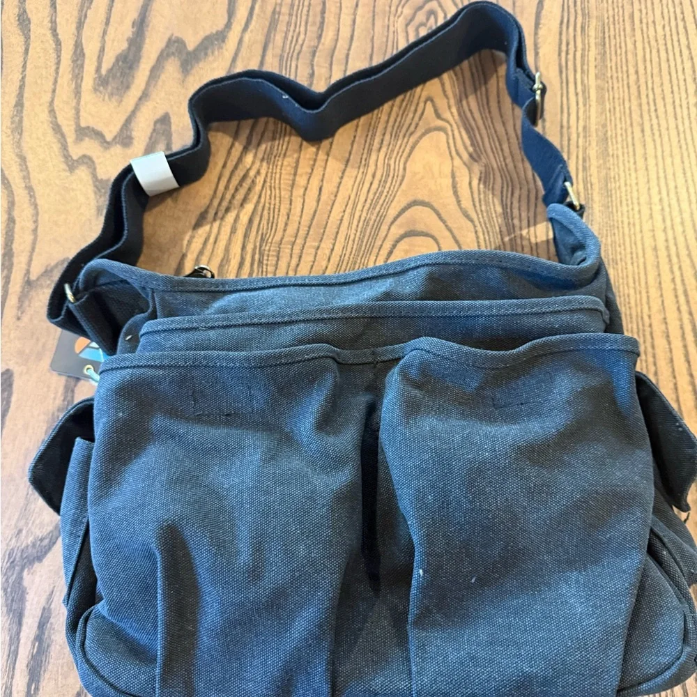 Travel Canvas Messenger Bag- Black W/Multiple Storage - NWT - Picture 2 of 10